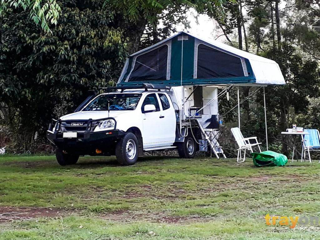 White Space Cab 2018 Isuzu Dmax 4x4 ute with Trayon Slide on Camper camping outside