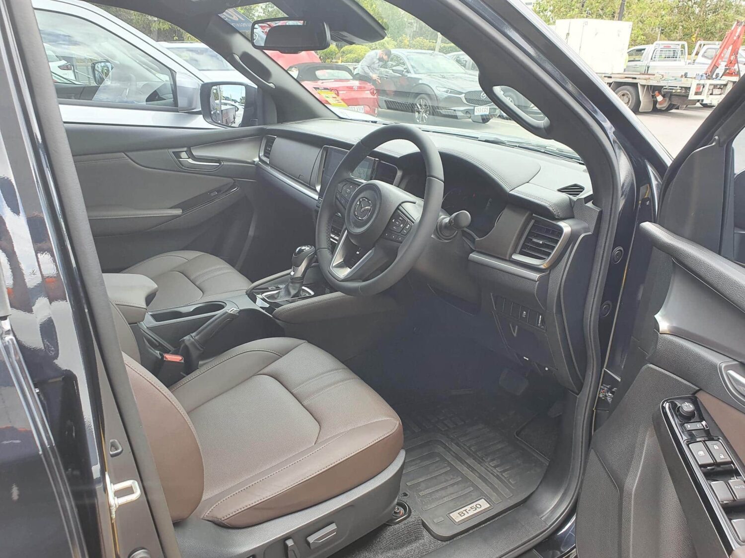 mazda bt-50 dashboard
